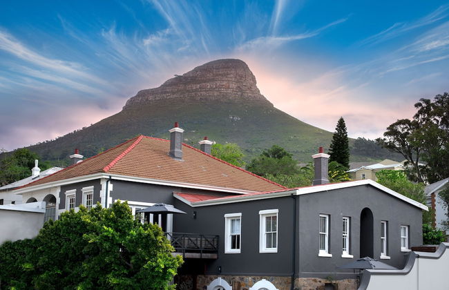 More Quarters Hotel - Photo 24