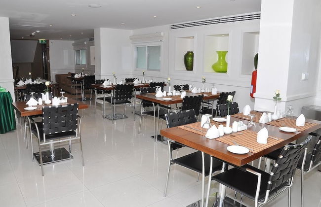 Phoenix Plaza Hotel Apartments - Photo 48