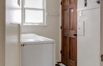 Visit the Beach from a Historic Downtown Apartment - NRP21-00092 - Foto 34