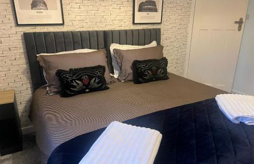 4 BRD House, with Double Parking - Photo 14