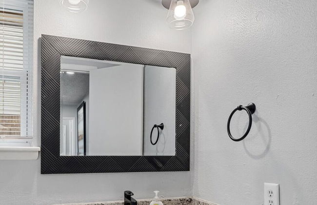 Spacious 8BR Modern Retreat Pool Table RV - Photo 29