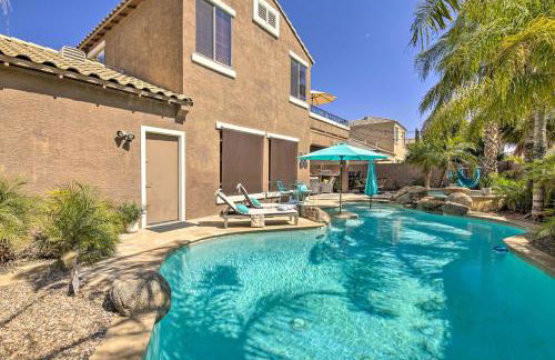 Family Gem in Phoenix with Saltwater Pool and Theater - Foto 40