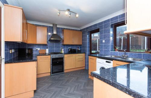 Preston 4 bedroom house near M55 & M6 - Photo 39