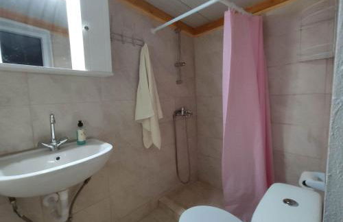 Johnny's Apartment - Photo 56