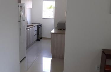 Belo e Amplo Apartamento, Área Central da Praia dos Ingleses - Foto 10