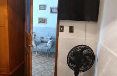 Localização imbatível casa no centro de Angra - Foto 1