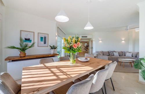 VACATION MARBELLA I Villa Azahar Retreat, Paradise for Golfers, Private Heated Pool, Close to the Best Beaches and High-end Restaurants - Photo 20