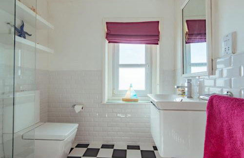 Driftwood Cottage by Bloom Stays - Foto 16