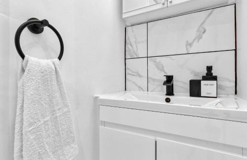 2BR Sleep 6 West London Home Washer Park Wifi Wifi And Parking - Foto 40