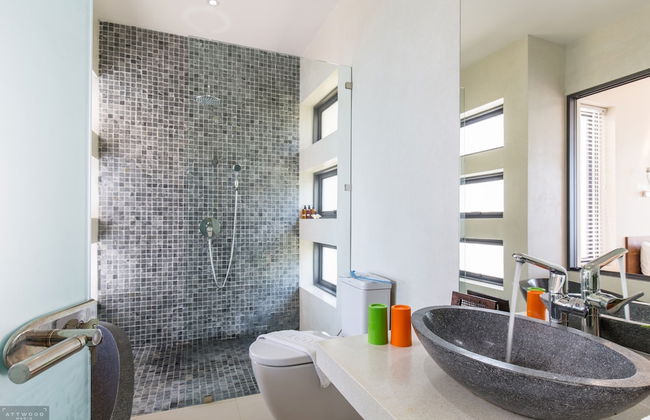 15 Bedroom Luxury Triple Sea View Villas - Photo 69