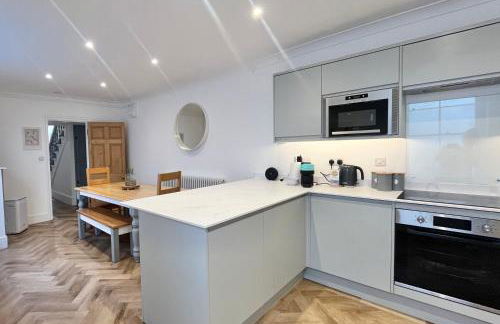 Spacious Home Near Seafront & Train Station 5 Bed Sleeps 10- Central Penzance - Foto 13