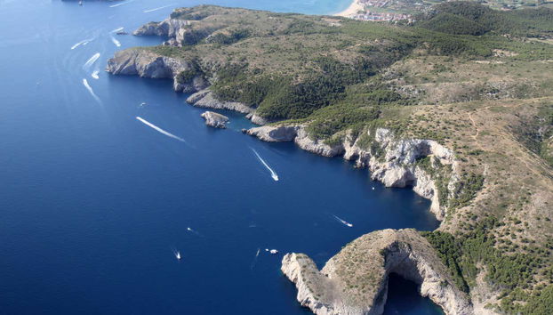 Boat Tour of the Medes Islands & Montgrí Natural Park - Foto 4