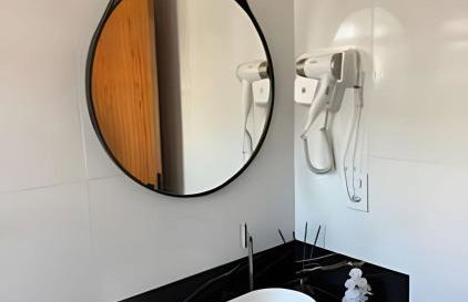 Loft de Luxo no Braga: Perfeito para Casais - Ar, Wi-Fi e Estilo - Foto 34