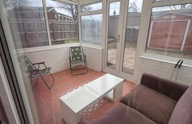 Cosy 2bed home near NEC BHX HS2 Business Park - Foto 8