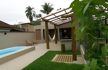 Casa com piscina privativa, 4 minutos da praia - Foto 28