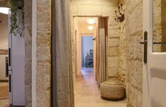 La Grande Bourgade-Authentique Maison en Pierre avec Terrasse Climatisation au Cœur d'Uzès - Foto 42