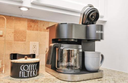 Luxury Retreat with Heated Pool, Firepit, Outdoor Cinema - Foto 58