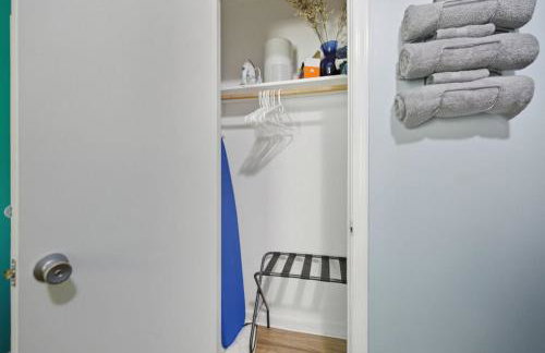 Next Stop! Comfort! 3 BR Near Amtrak Station! - Foto 44