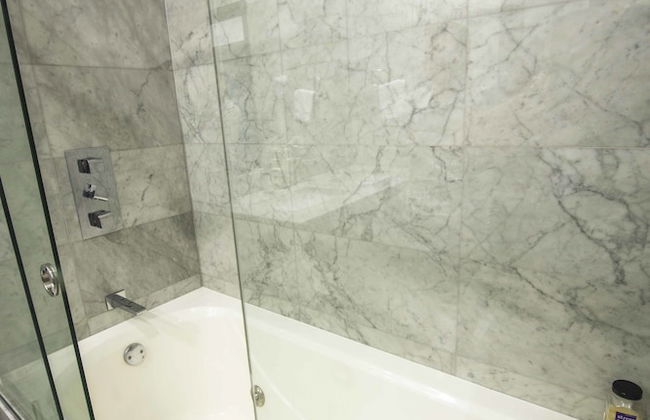 Moon Luxury Apartments - Photo 22