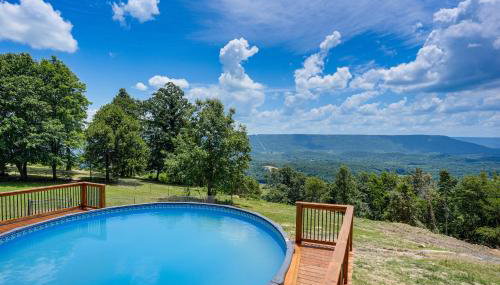 Serene Trenton Home with Pool and Mountain Views! - Foto 1