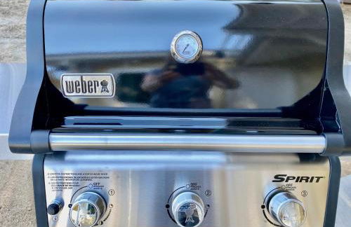 10 minutes to JTNP - Sauna, Hot Tub, Cold Plunge Saltwater Pool, Telescope, Fireplace and Views - Foto 23