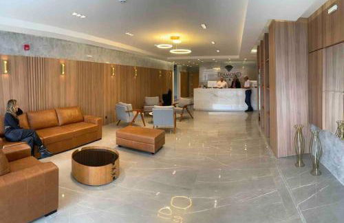 Flat lindo com piscina e linda vista da cidade - Foto 17