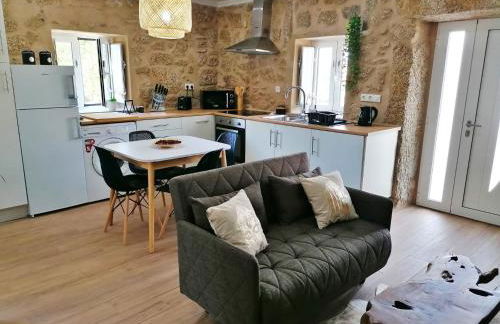 Cantinho D'Aldeia - Foto 2