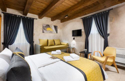 Luxury Jerini Barn - Photo 83