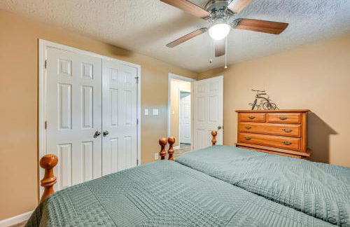 6 Mi to Lake Liberty Pet-Friendly Home with Yard - Foto 15