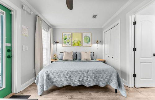 PCB Sleeps 22! 2 Homes, 2 Pools, 2 Mini Golf - Foto 46