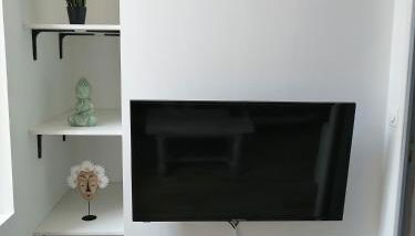 Jungle Zen Beau T2 avec jardin Gare 100m - Foto 3