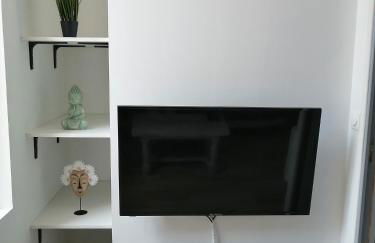 Jungle Zen Beau T2 avec jardin Gare 100m - Foto 3