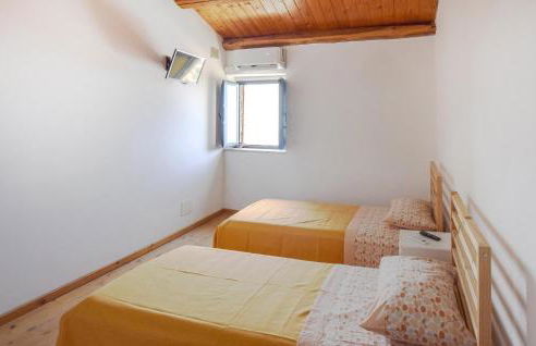 Awesome Home In Motta San Giovanni - Foto 13