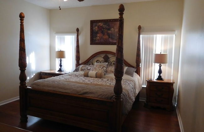 Spacious 6-bedroom Home in Hampton Lakes Perfect for Family Getaways! - Foto 6