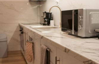 Emily Apartment 5 - Photo 5