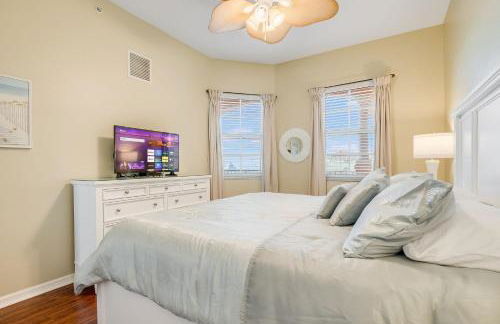 Luxury 5 Star Waterfront Condo 3 Bdr 2 Bath Pool Hot-Tub Panoramic Gulf and Intracoastal Waterway Views - Photo 28