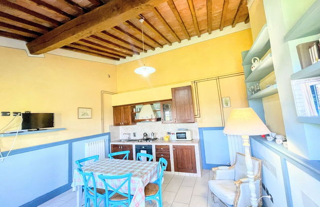 Apt 5 Aircon, Wifi, Infinity Pool, Jacuzzi, Gardens Incredible! Sleeps 4 - Photo 45