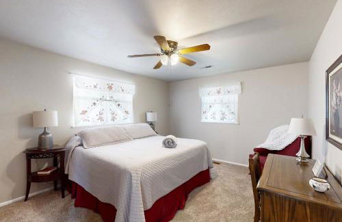 Farmington Family Home with Private Patio - Foto 12