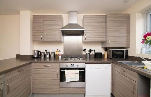 Quiet Two Bedroom House Driveway Parking & Garden - Foto 11