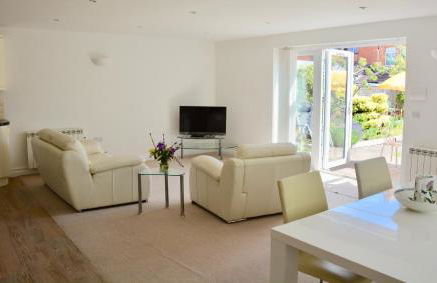 glastonbury town garden house - Photo 3