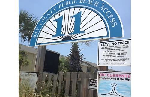 Sea Breeze House- 3 bd 2 ba 5 min walk to beach - Foto 29