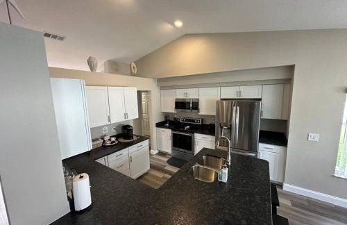 Manatee Oasis Weeki Wachee Family Fun Pool Home - Foto 3