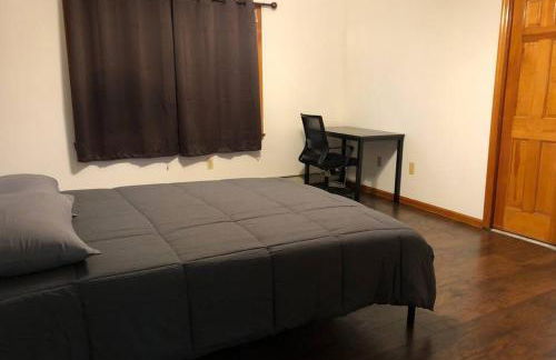 Private house with 4 bedrooms and 2 bathrooms, direct NYC Manhattan train only 10 minute walk away, MetLife Stadium FIFA World Cup 30 minutes away - Foto 7