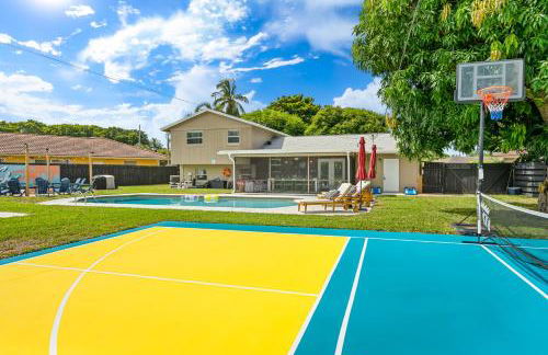 Your own 5BR Private Oasis! wPrivate PoolPickleball - Photo 42