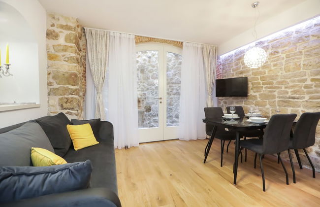 Residence Teatro - Near Cathedral of St James - Foto 24