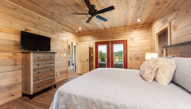 Thunder Mountain Lodge 5 Bedroom Cabin by RedAwning - Foto 3, Habitación