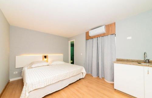 Apto-Flat Alto da XV-Centro Piscina e Academia - Foto 4