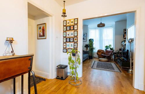 Unique private apartment w/ Easy access to Central London - Foto 12