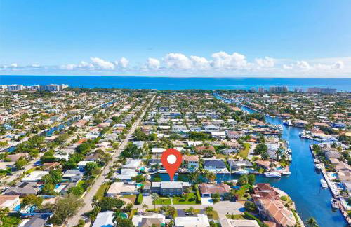 Solara: Waterfront Estate, Pool, Dock, Private Guest Suite - Foto 6