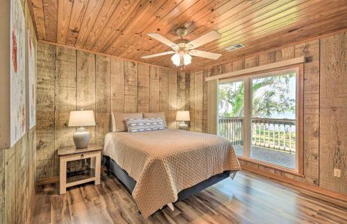 Waterfront Retreat, Near Fishing and Boating! - Foto 18